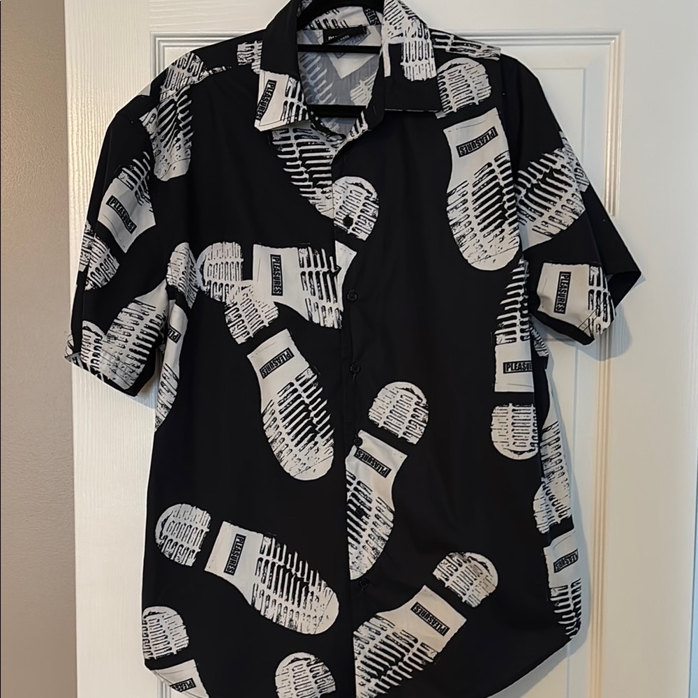 Black and White Graphic Men's Shirt